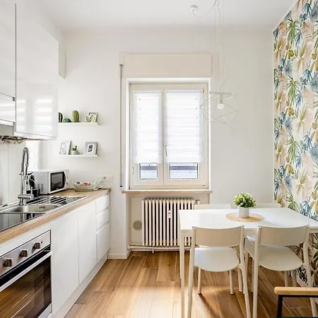 Lovely House *