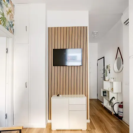 Lovely House Arona